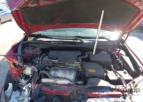 2015 Toyota Camry Se z USA, uszkodzony, nr VIN 4T1BF1FK9FU915528